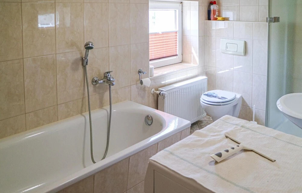 Awesome Apartment in Warnemünde With 2 Bedrooms
