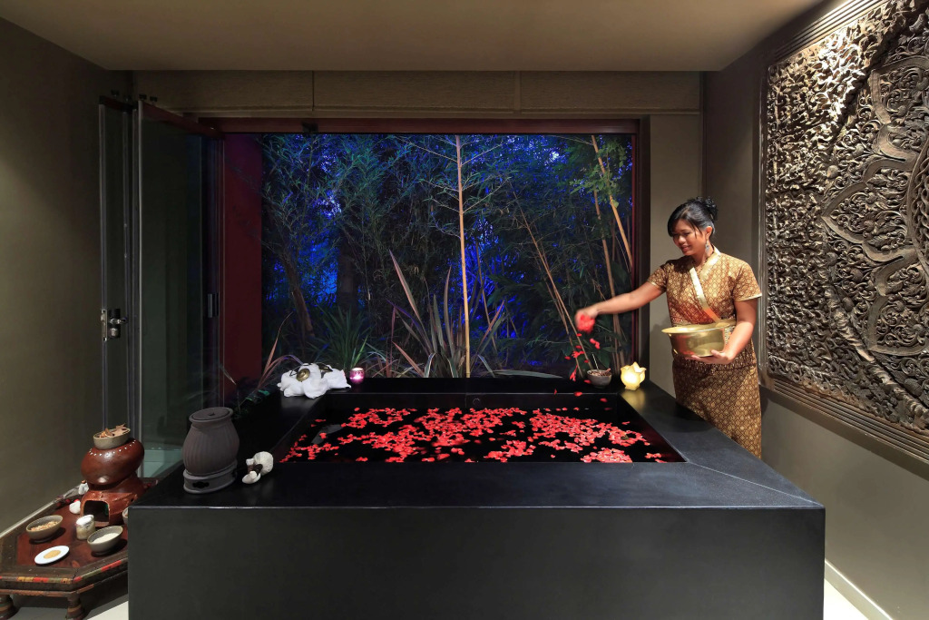 Asia Gardens Hotel & Thai Spa, a Royal Hideaway Hotel