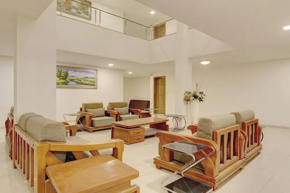 Capital O 40790 Hotel Triveni
