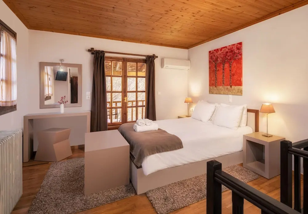 Gefyri Hotel