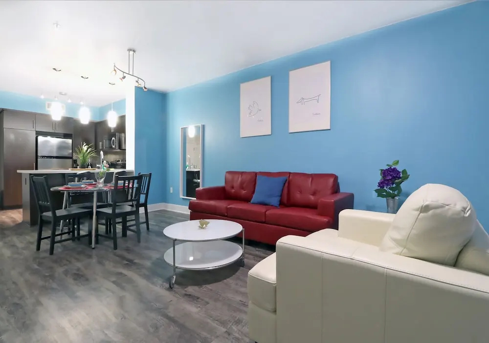Hollywood Walk of Fame Apartments
