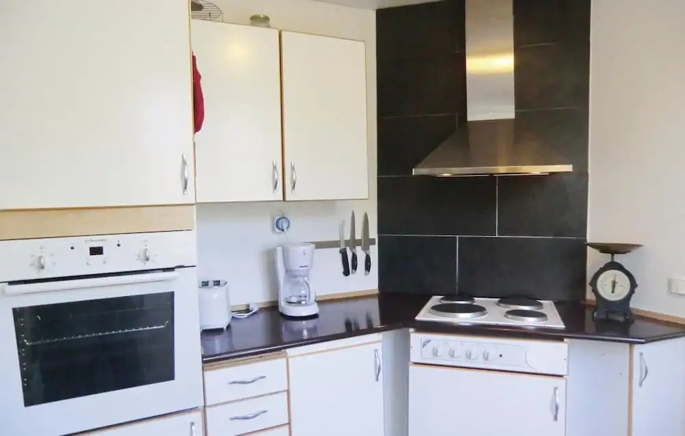Amazing Apartment in Borgholm With 2 Bedrooms