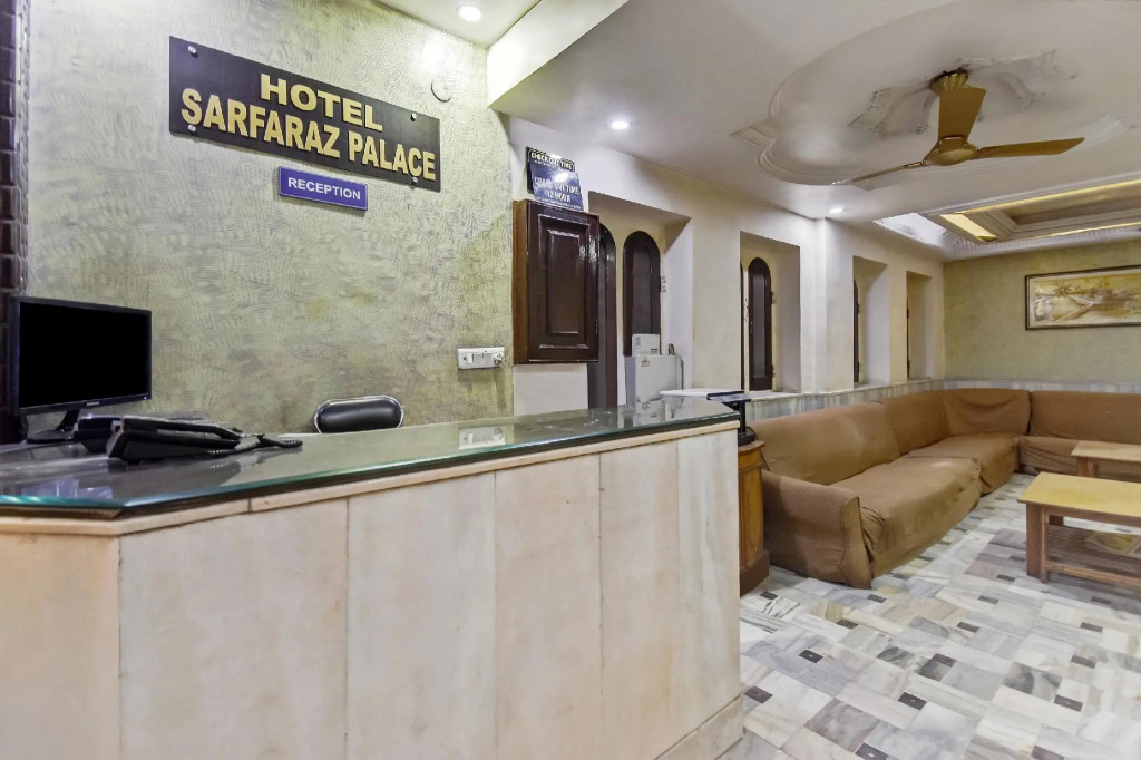 SPOT ON 62734 Hotel Sarfaraz Palace