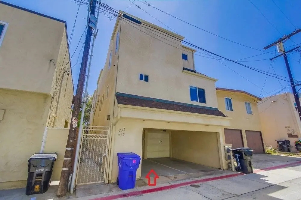 Island Breeze II 3 Bedrooms 2.5 Bathrooms Townhouse