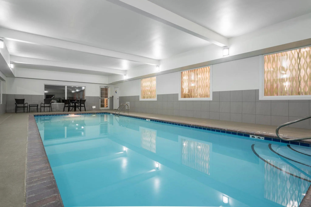 Holiday Inn Express Hotel & Suites Ames by IHG