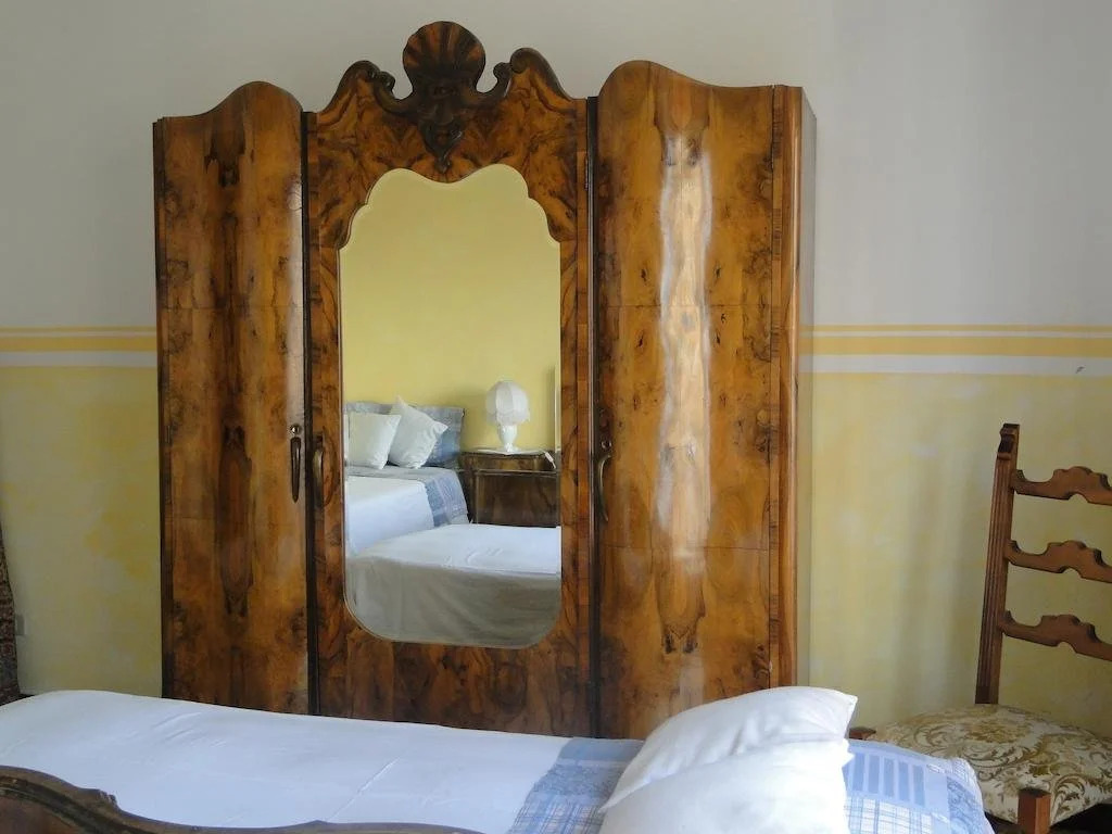 B&B Caslett