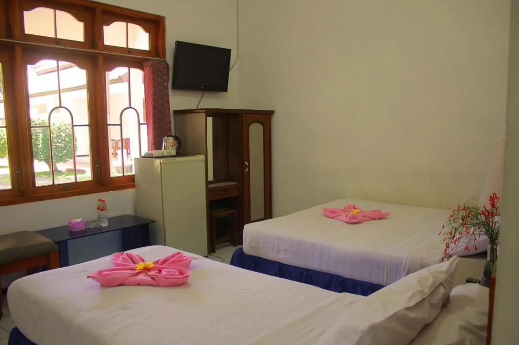 Berlian Abadi Hotel by Sinergi