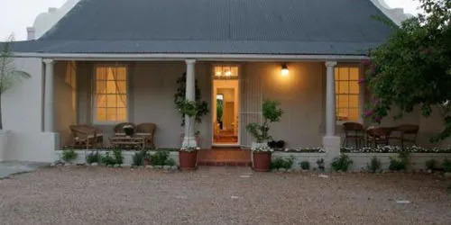 Whale Coast Lodge