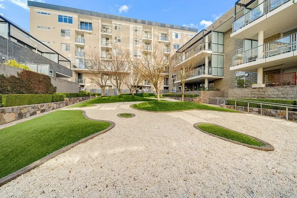 Stylish 1-bed Flat With Pool, BBQ & Sauna Access