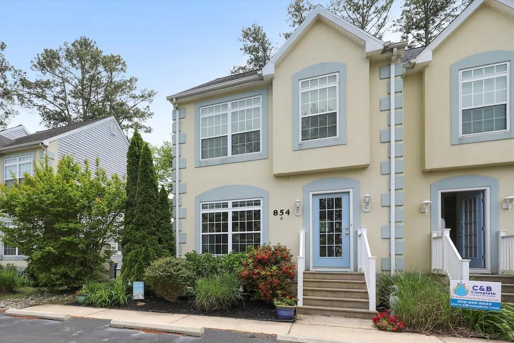 Pristina 854-a Garfield Pkwy by Long & Foster