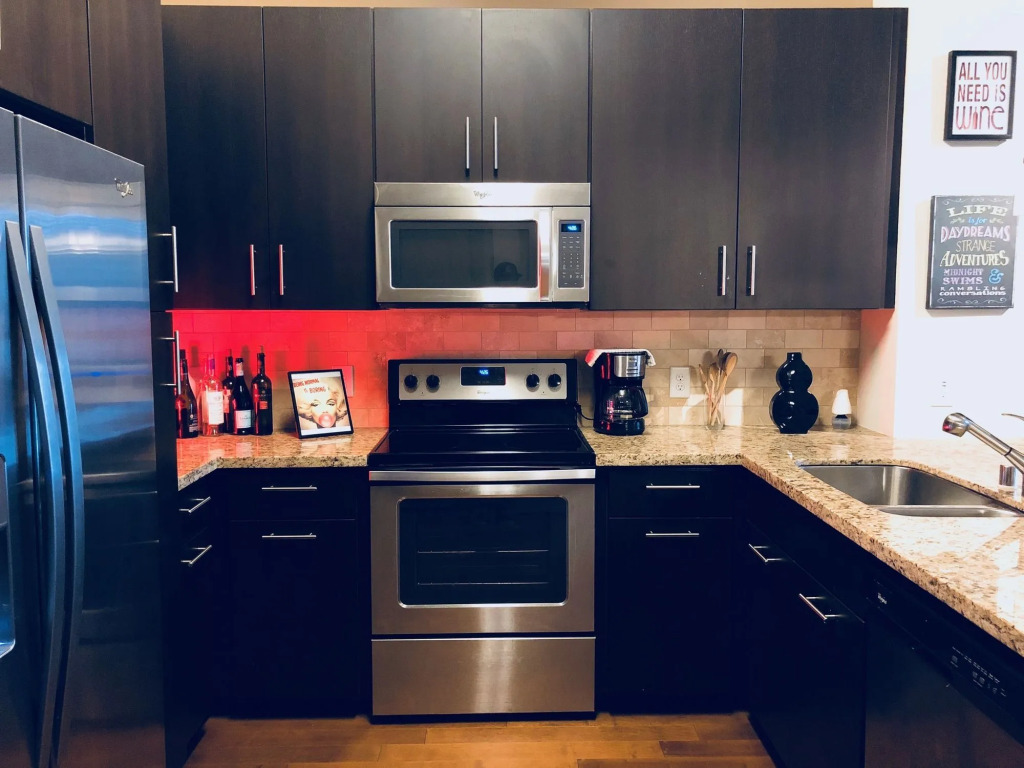 New Lyfe Finest Luxury Apartment