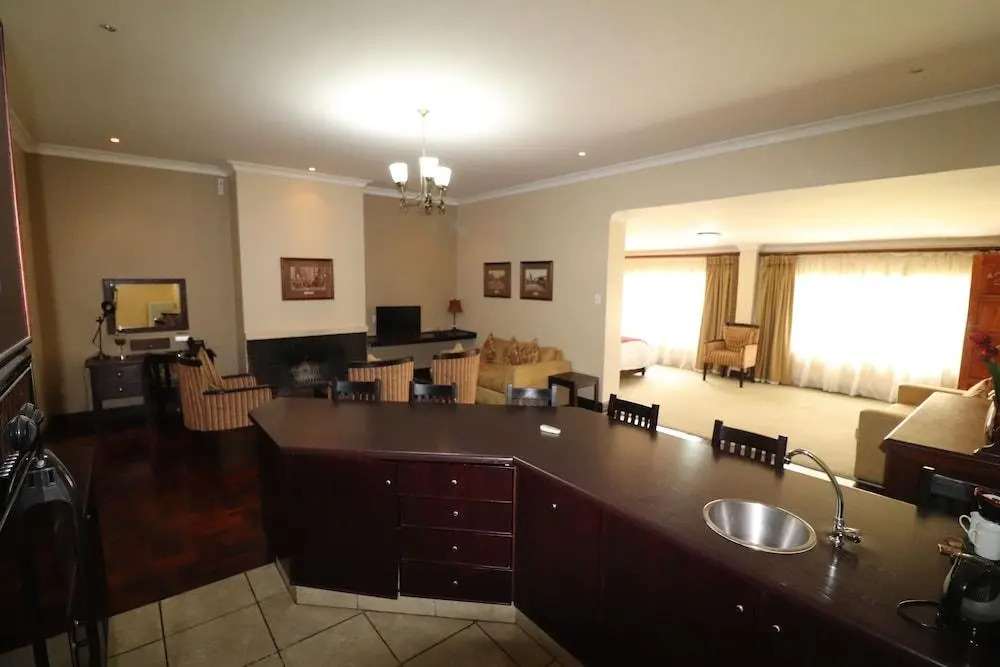 Kimberley Club Guesthouse