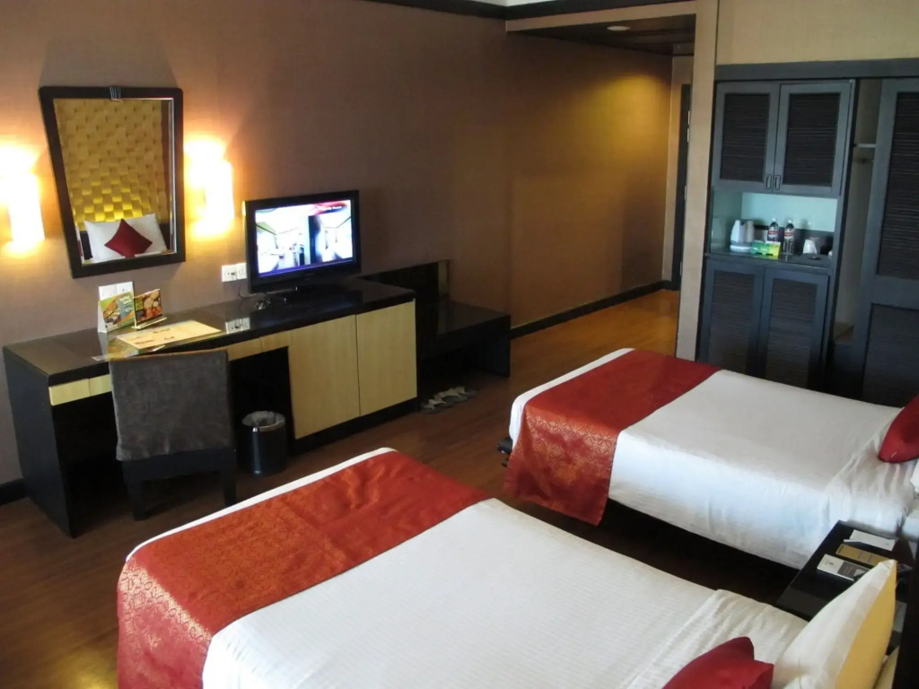 Swiss-Grand Beach Resort Kuantan - Newly Upgraded 5-Star