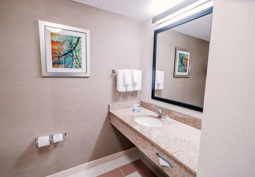 Fairfield by Marriott Medford Long Island