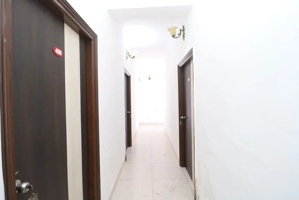 Oyo 36237 Hotel Maruti Inn