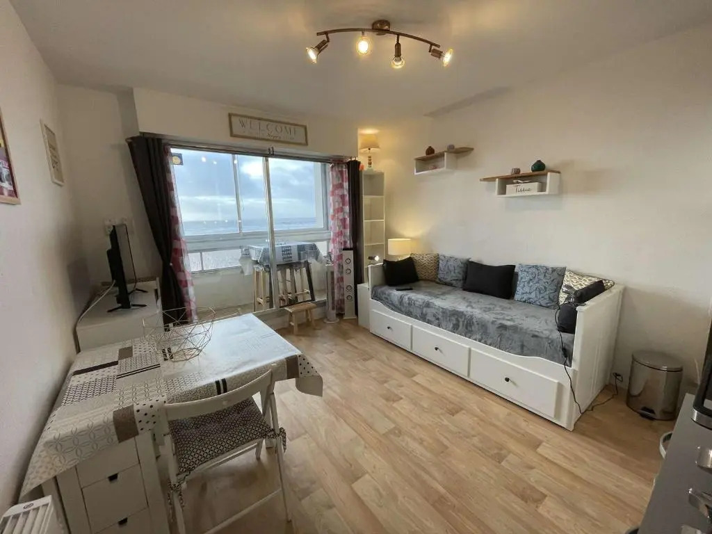 Appartement Saint-Jean-de-Monts, 1 pièce, 2 personnes - FR-1-224C-452