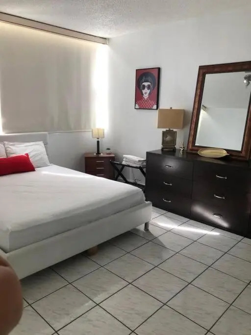 Beach Front Apt at Marbella del Caribe 3