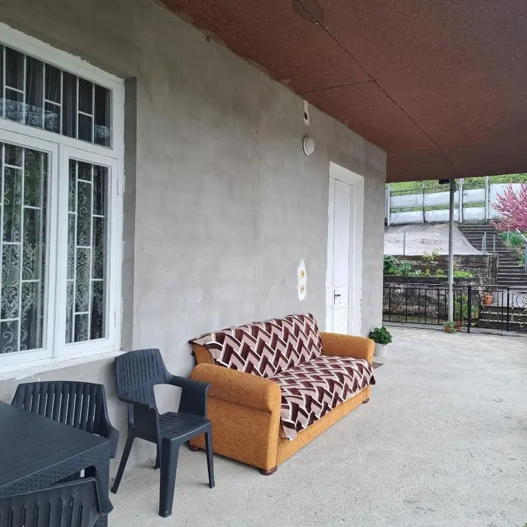 Nika house