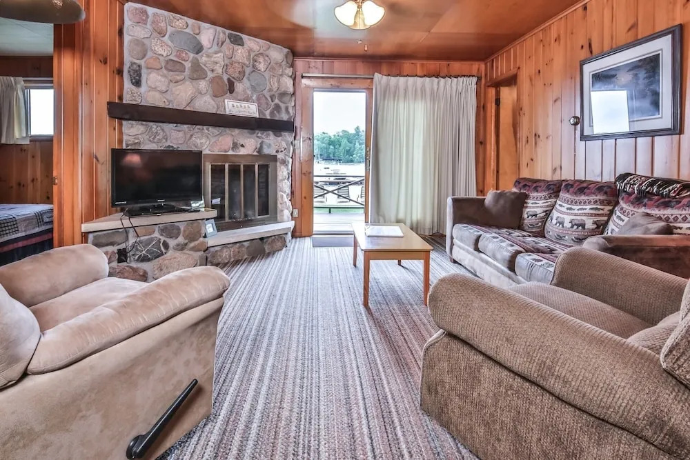 Maple - Serenity Bay Resort 3 Bedroom Cabin