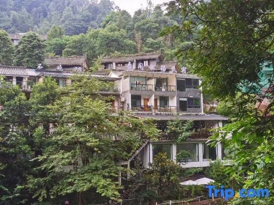 Wujian Private Hot Spring Homestay (Qingcheng Houshan)