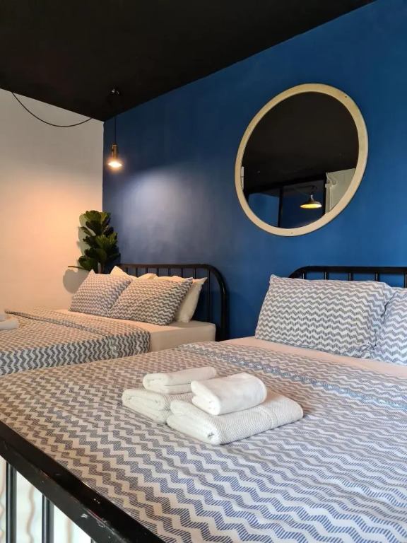 Hand Hotel