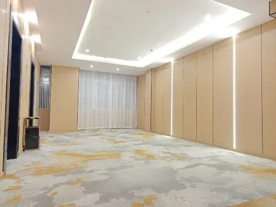 Yiduo Smart Hotel