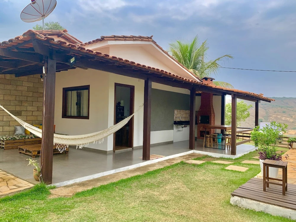 Charme e Aconchego - Casa para 10 pessoas com 3 quartos