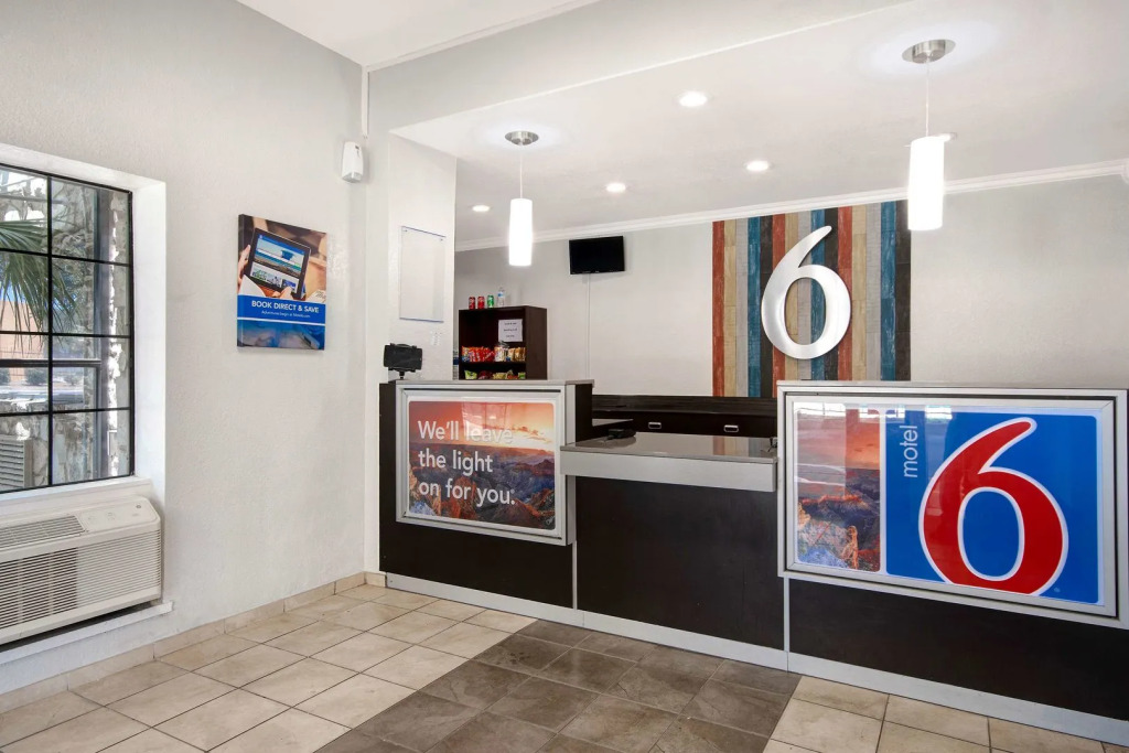 Motel 6-San Antonio, TX - Northwest Medical Center