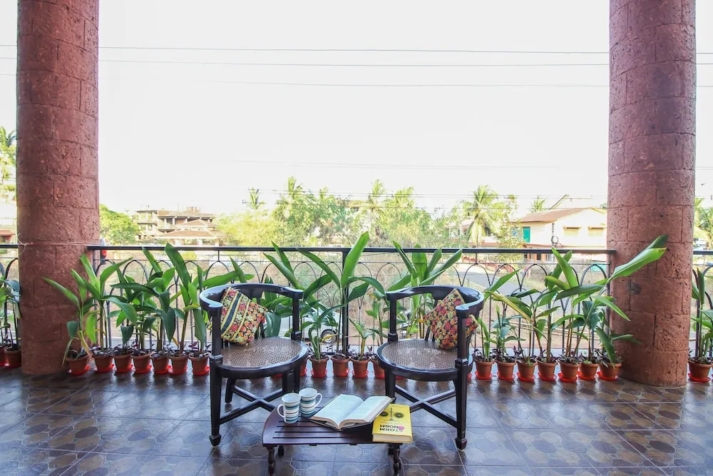 OYO 10871 Home Luxurious 3BHK Dona Paula