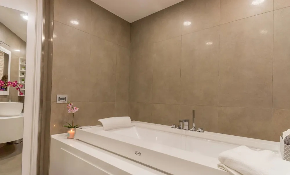 Colosseum Romantic Flat