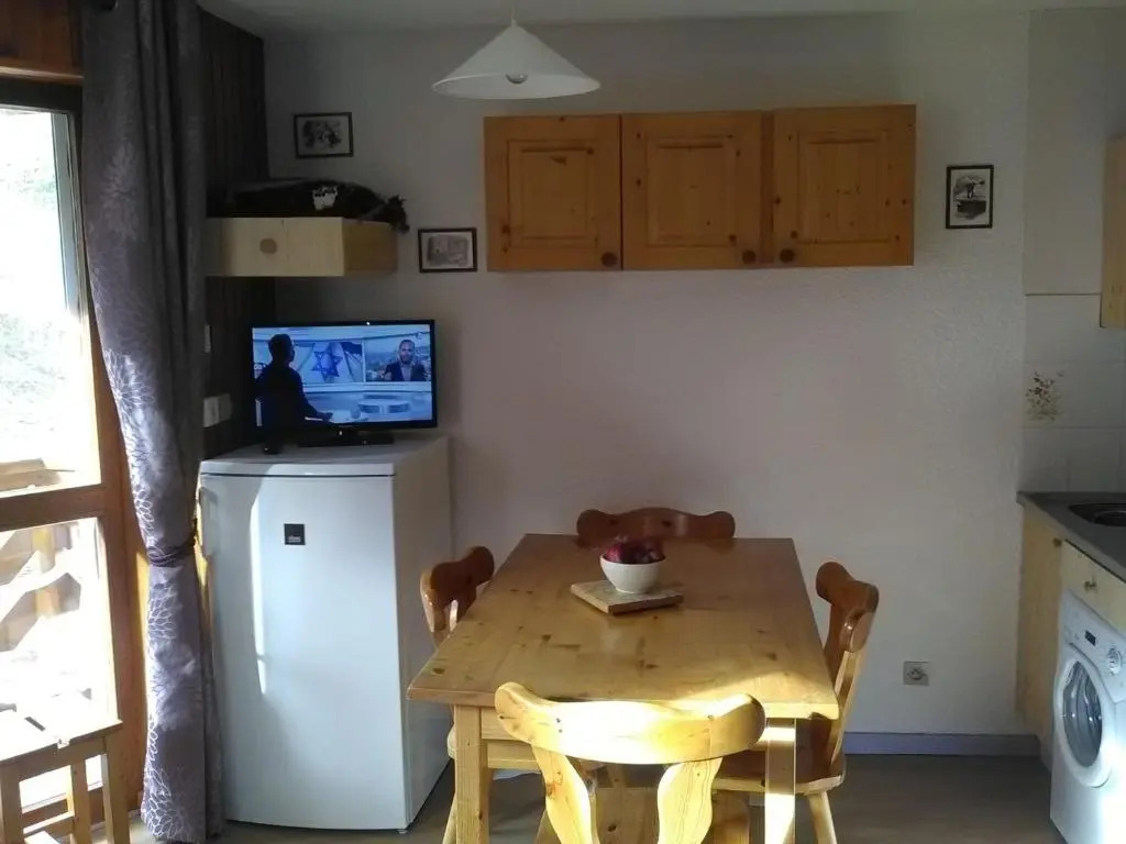 Appartement Lanslevillard, 1 pièce, 4 personnes - FR-1-508-172