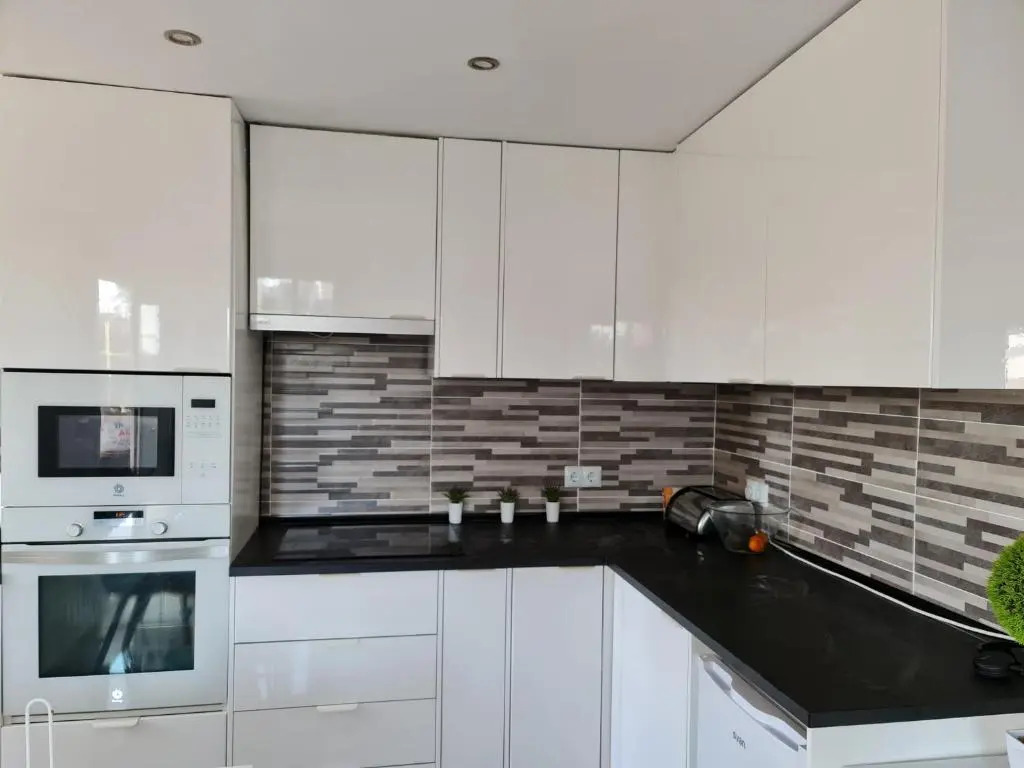 Townhouse Near the Pool - RO1LT