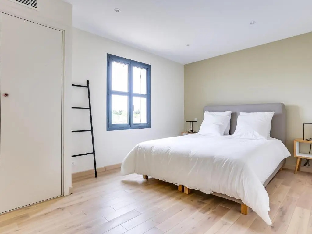 Maison Arles, 6 pièces, 8 personnes - FR-1-599-6