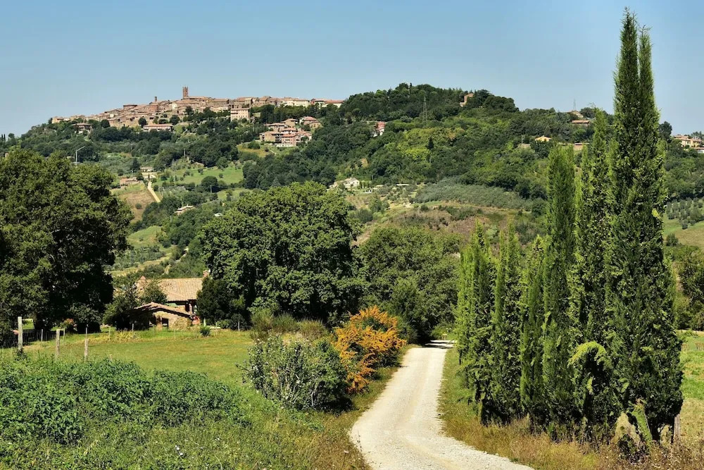 Tuscan Sun With Shared Pool