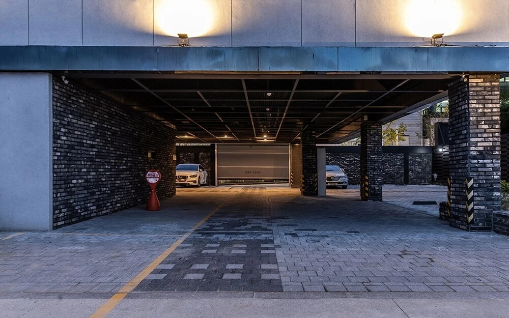Brown Dot Hotel Jeonggwan
