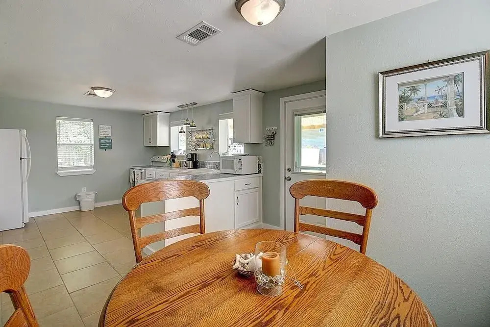 Sunfish Harbor 2 Bedroom Cottage by Redawning