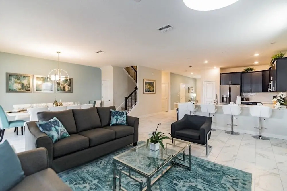For Large Families 8 Bed With Movie Room! Home