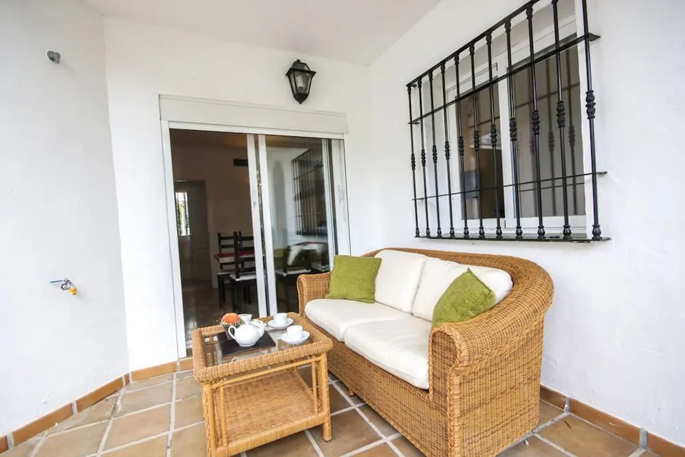 Modern 3 Bedroom Pool Access Apartment F-7