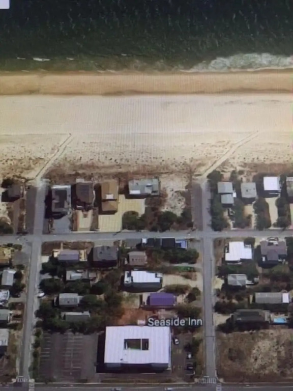 Seaside Inn & Suites