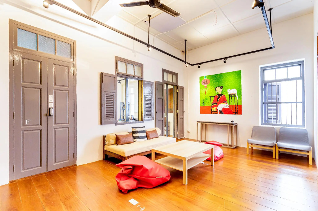 Yu Cafe Hostel