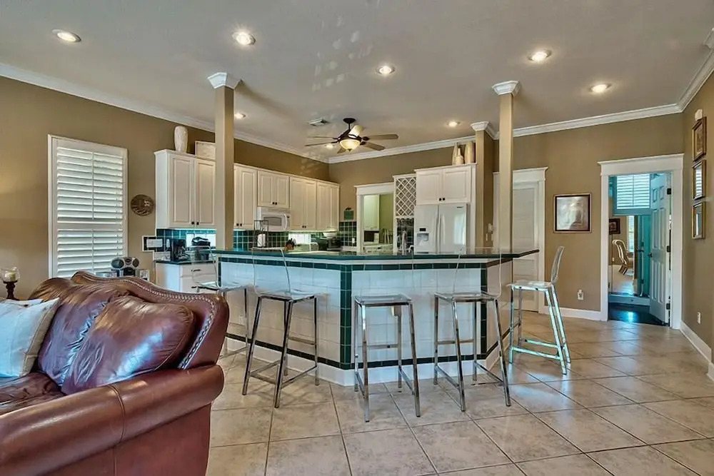 Emerald Enchantment 4 Bedroom Holiday Home by Five Star Properties