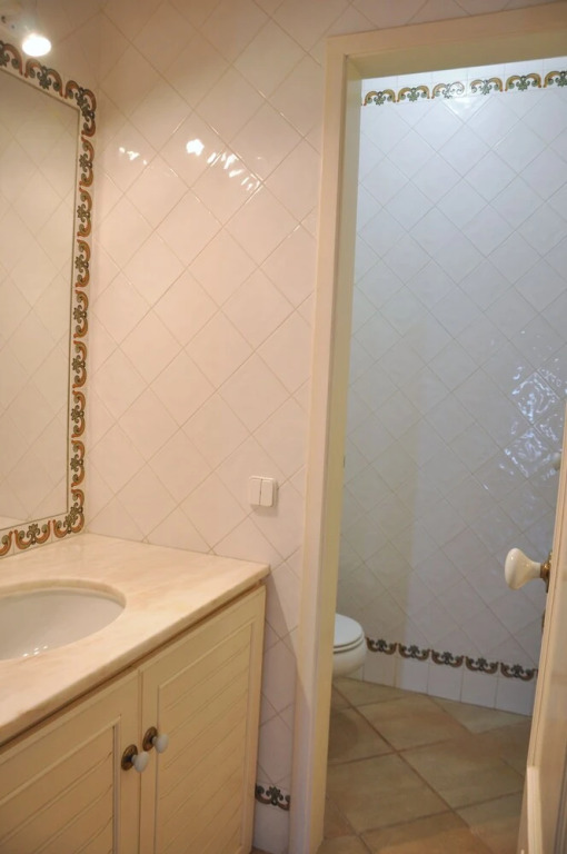 Large Private Pool Villa With 5 Suites, Free air Conditioning