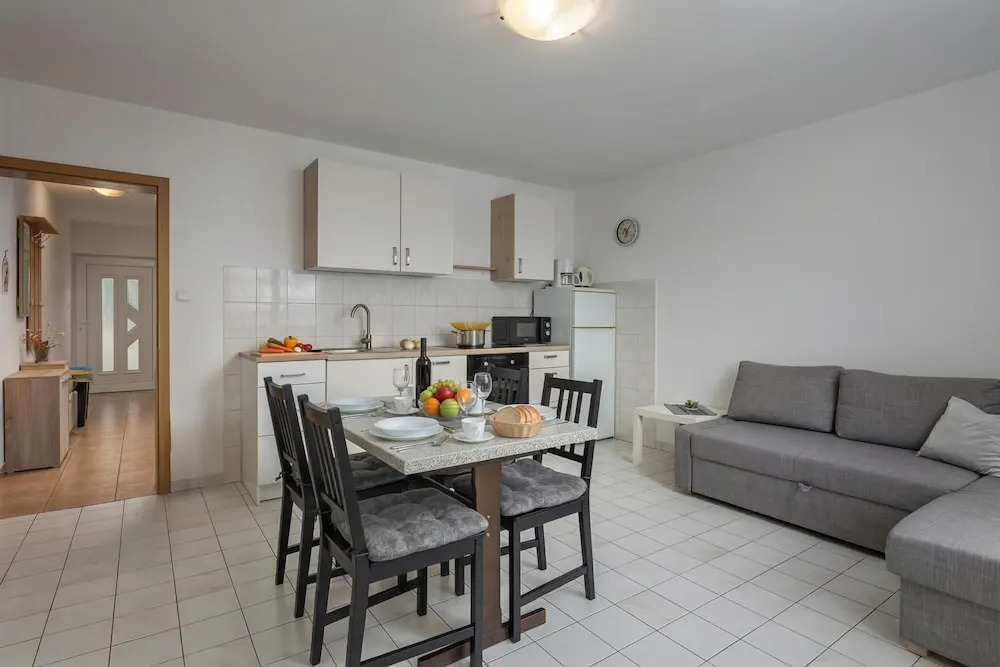 Sea View Apartment Neti