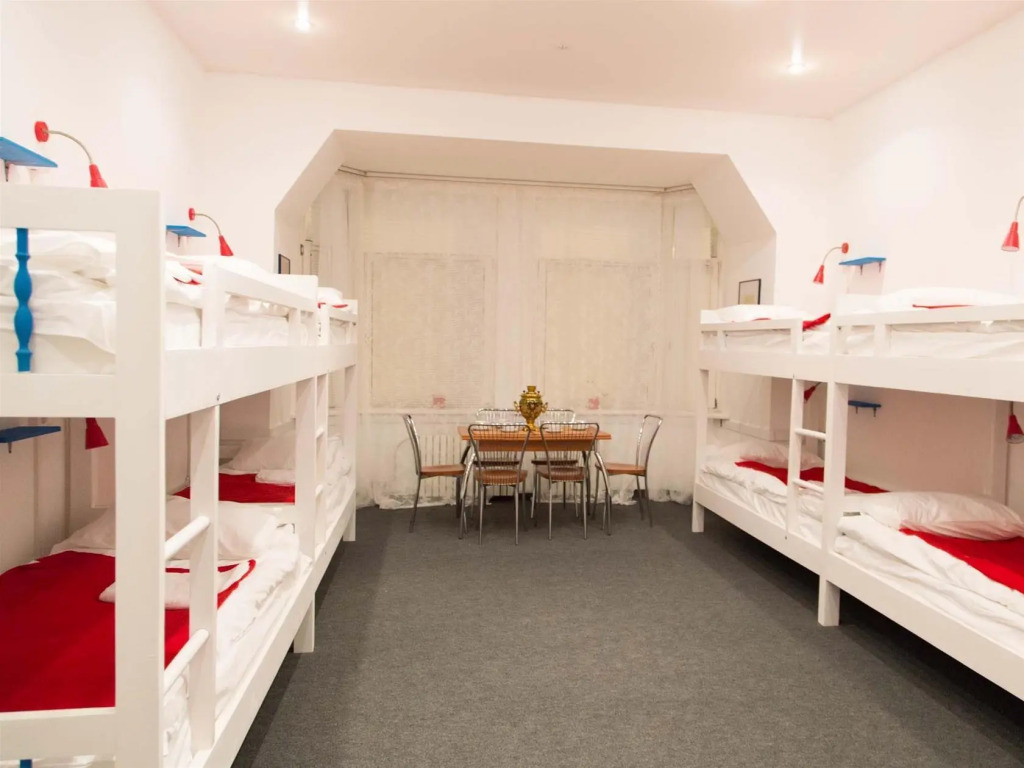 Hostel Port of Five Seas