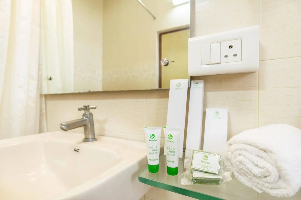 Aurovilla Serviced Apartment