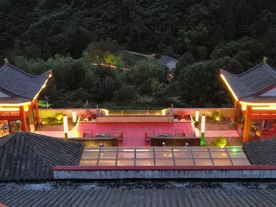 Guanshan Garden Ancient Chinese Holiday Inn Zhangjiajie National Forest Park Branch