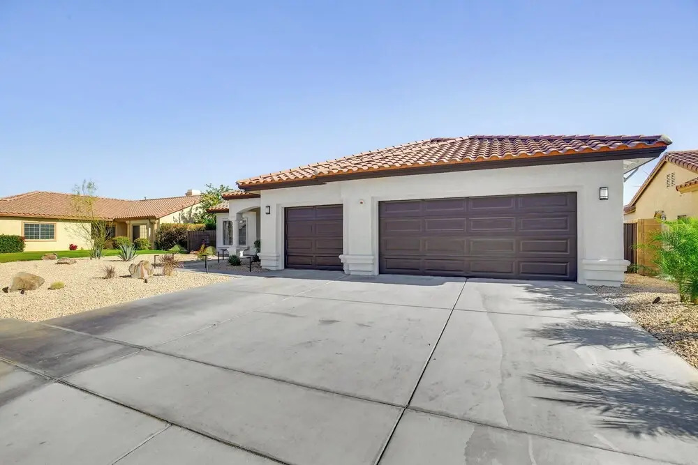 2 Mi to Coachella: Indio Oasis w/ Heated Pool