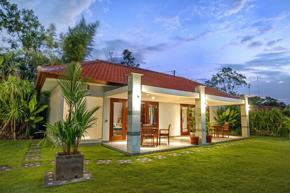 Luxury Villa in Bali near Beach, Bali Villa 2054