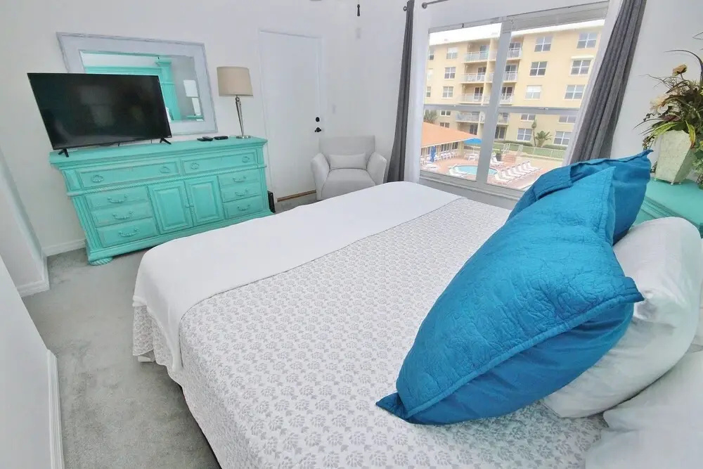 Sea Coast Gardens III 309 Apartment 2