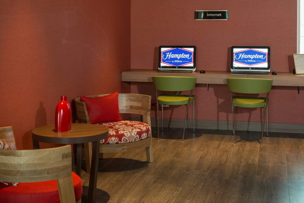 Hampton by Hilton Cali